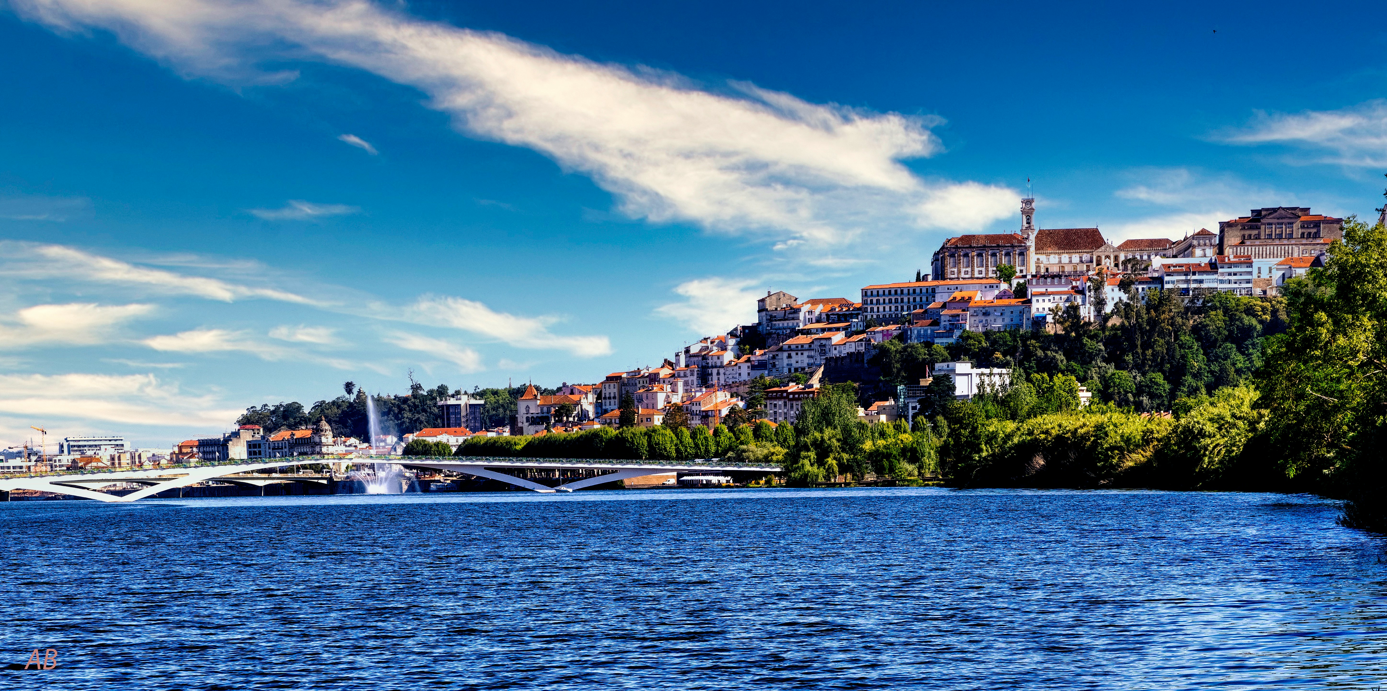 Conhecimento e Misticismo: Coimbra e Templários